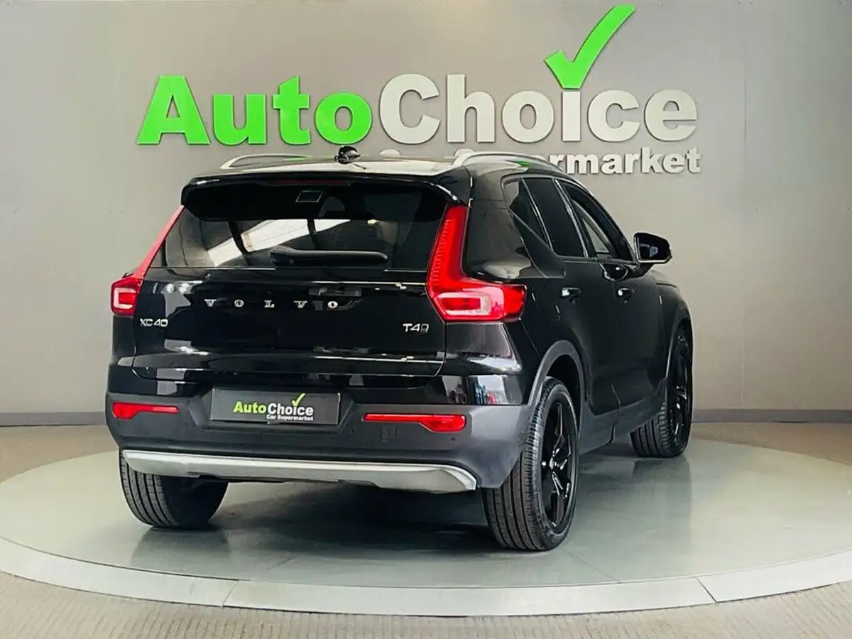 2019-volvo-xc40-20-t4-momentum-awd-big-14