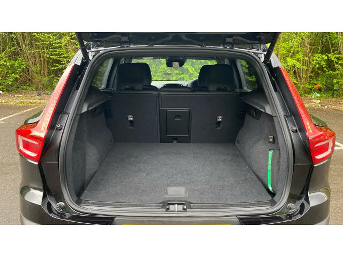 2021-volvo-xc40-15-t5-r-design-pro-258bhp-big-16