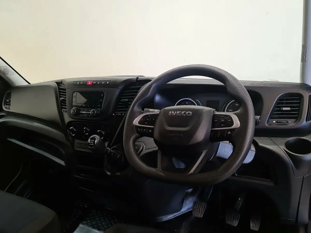 2021-iveco-daily-s-class-23td-35s14v-business-3520mm-h2-136pseu6dt-big-28