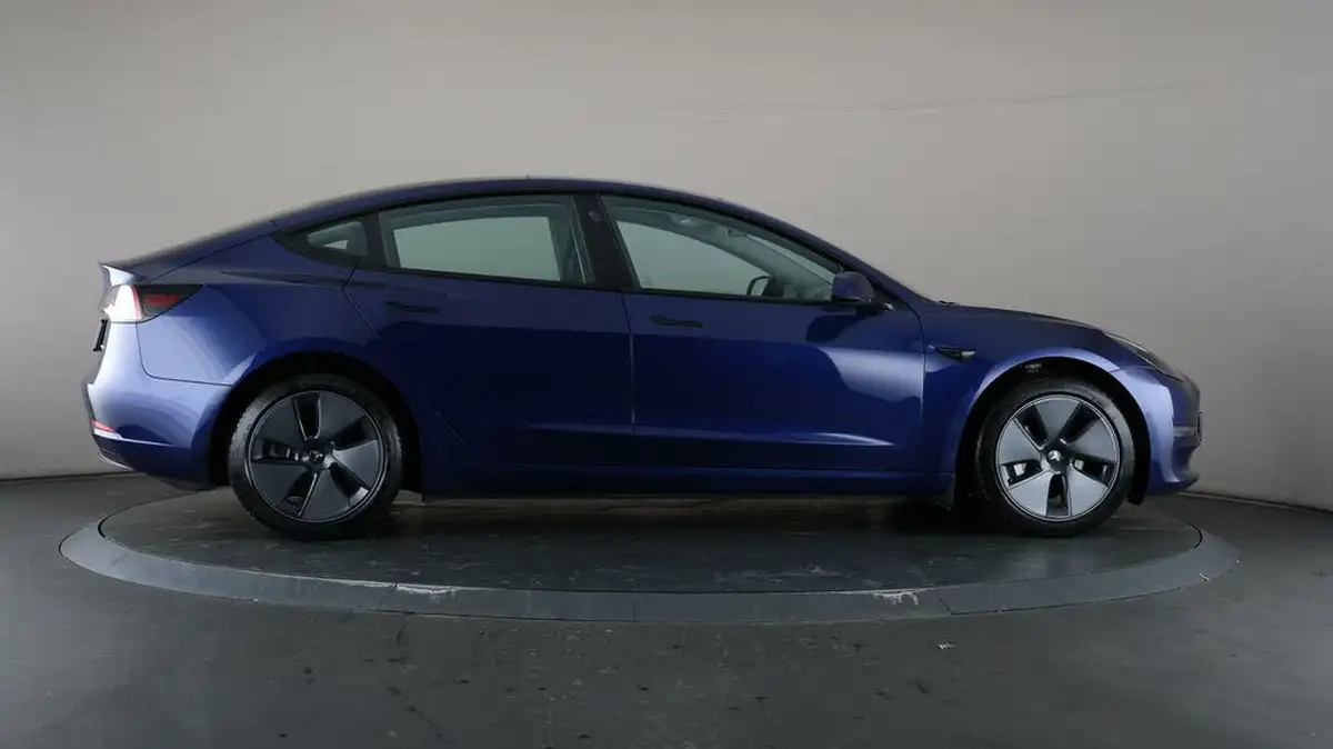 2021-tesla-model-3-e-long-range-awd-big-61