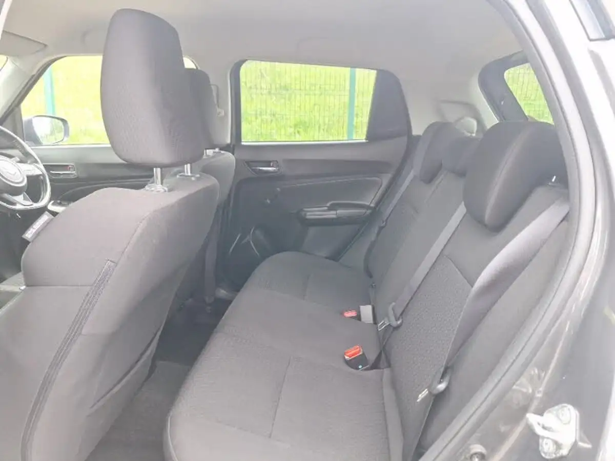 2018-suzuki-swift-10-boosterjet-sz-t-111ps-big-5