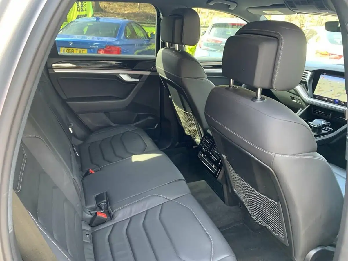 2019-volkswagen-touareg-30tdi-r-line-tech-286ps-big-4