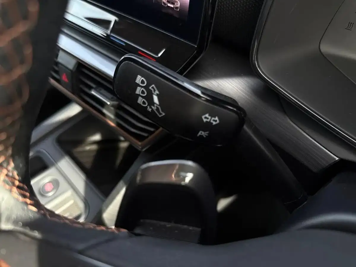 2024-cupra-leon-nf-15-etsi-v1-estate-big-50