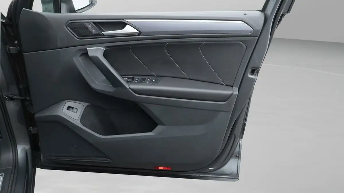 2020-volkswagen-tiguan-20tdi-r-line-tech-150ps-dsg-big-15