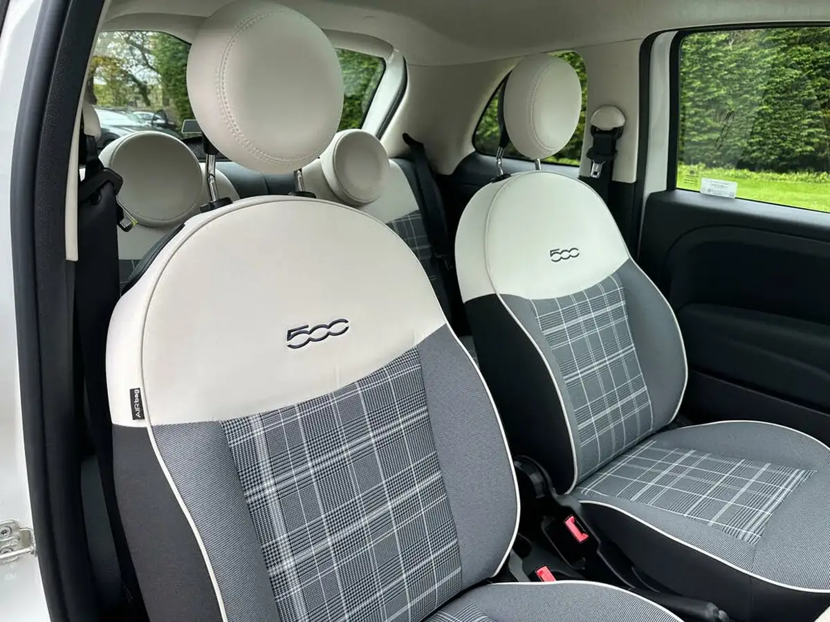 2021-fiat-500-10-lounge-big-25