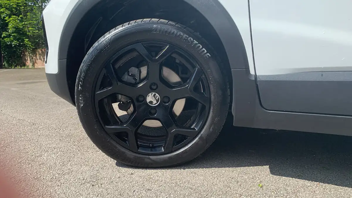 2023-vauxhall-crossland-12-gs-110ps-big-16
