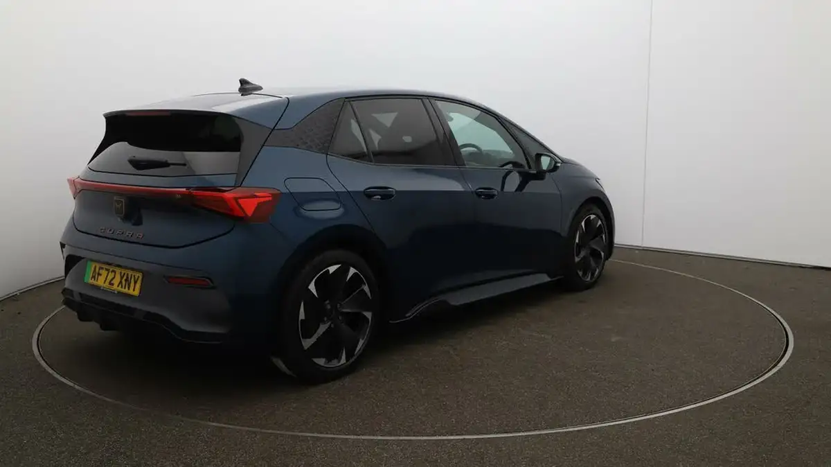 2022-cupra-born-e-v2-204ps-58kwh-big-52