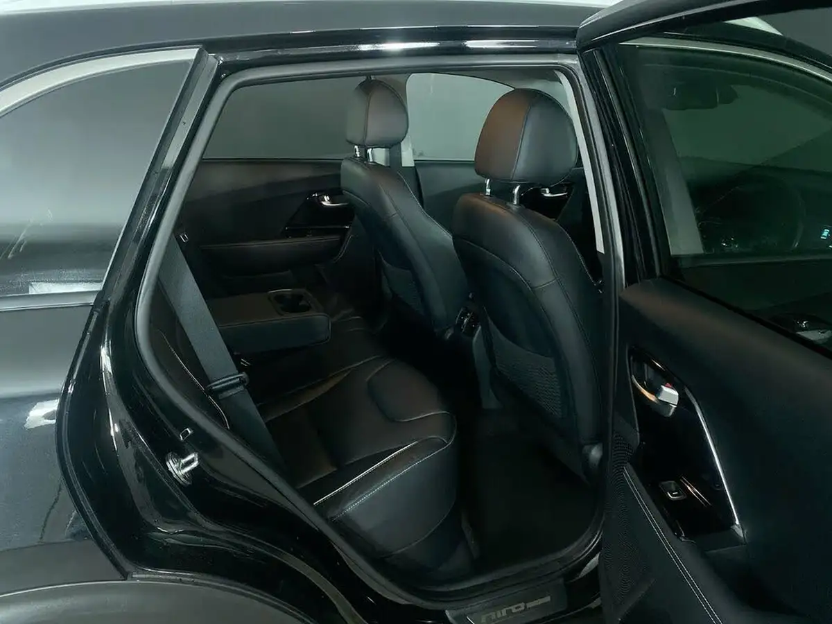 2020-kia-e-niro-ev-4-big-18