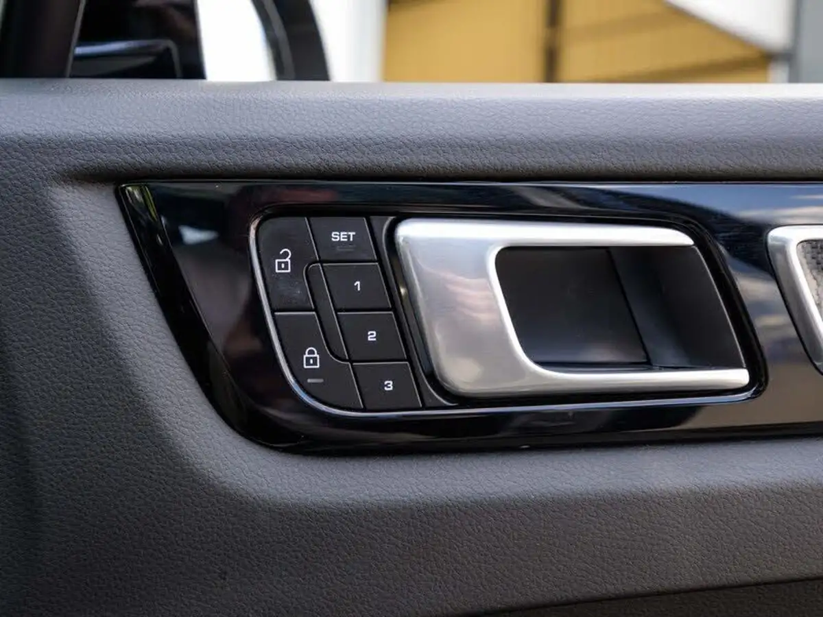2022-porsche-cayenne-30-v6-platinum-edition-coupe-big-22