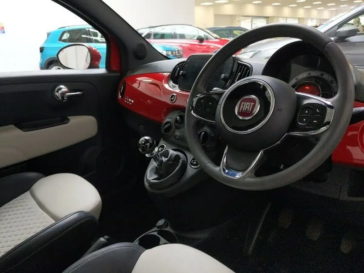 2021-fiat-500-10-dolcevita-big-10