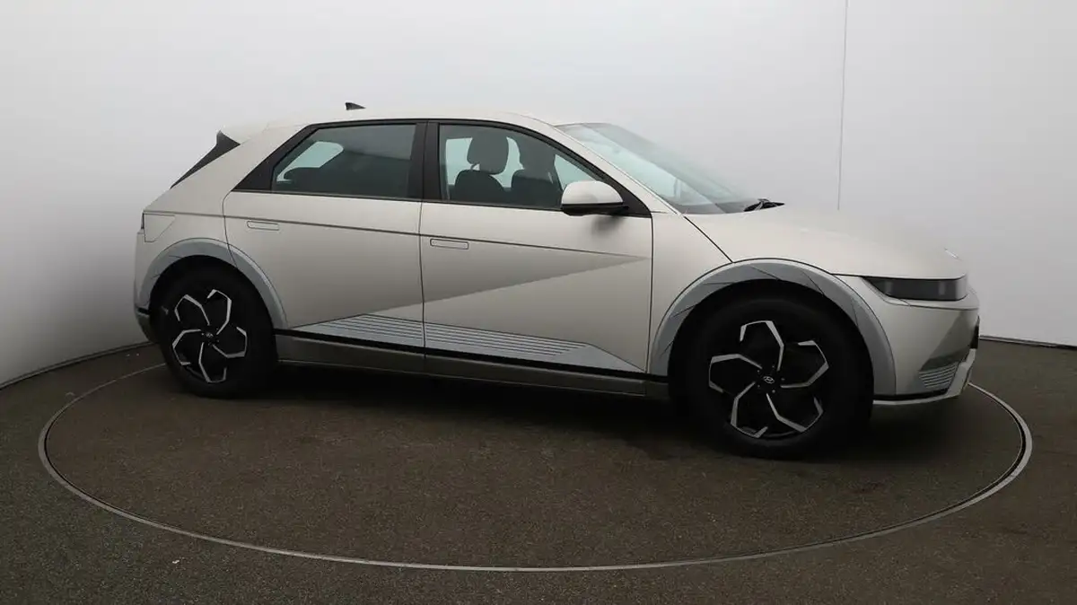 2022-hyundai-ioniq-5-e-premium-217ps-73kwh-rwd-big-43