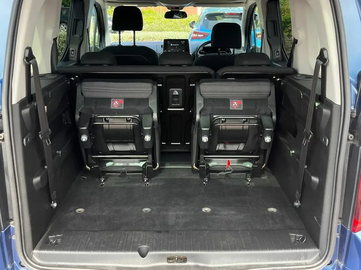 2022-vauxhall-combo-life-15-se-100ps-big-11