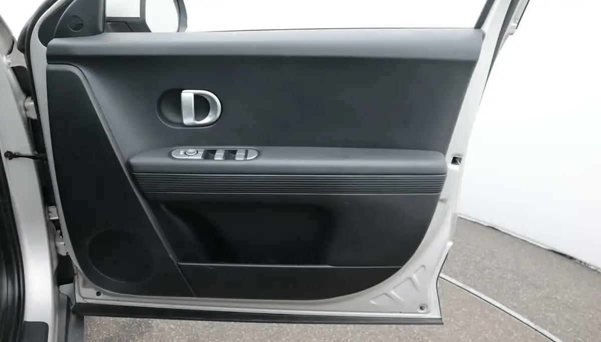 2022-hyundai-ioniq-5-e-premium-217ps-73kwh-rwd-big-15