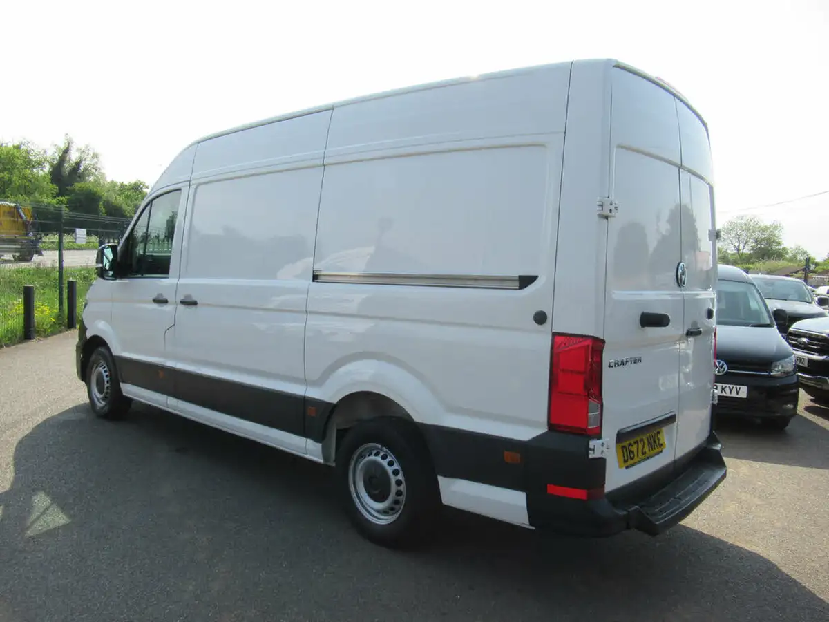 2022-volkswagen-crafter-20tdi-cr35-mwb-trendline-102pseu6d-big-7