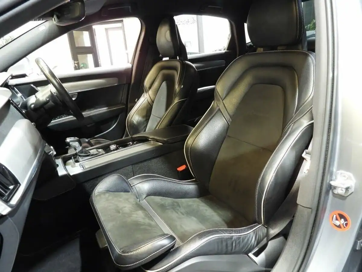 2018-volvo-s90-20td-d5-r-design-awd-big-16