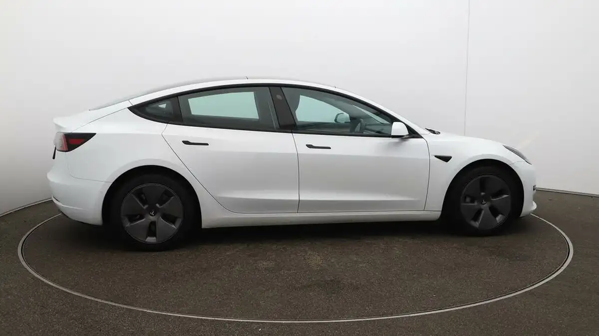 2021-tesla-model-3-e-standard-plus-big-48