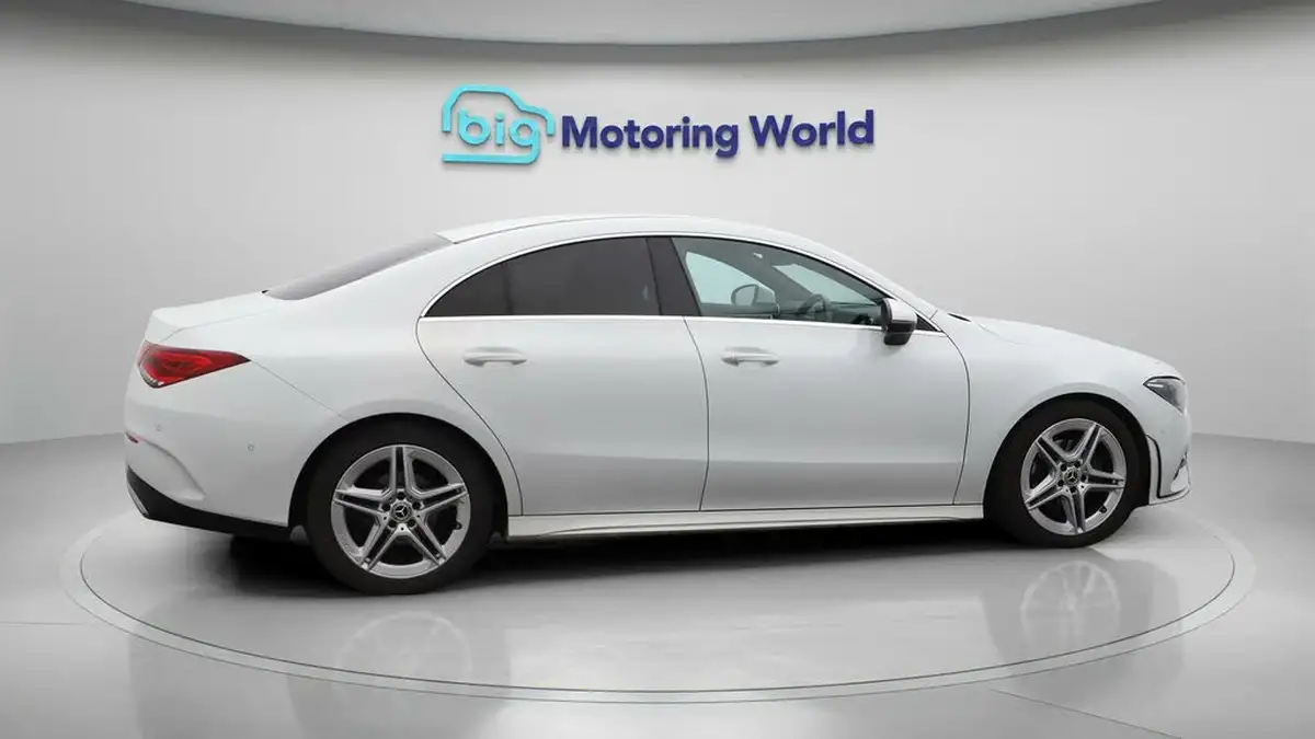 2020-mercedes-benz-cla-13-cla-180-amg-line-coupe-4d-big-8