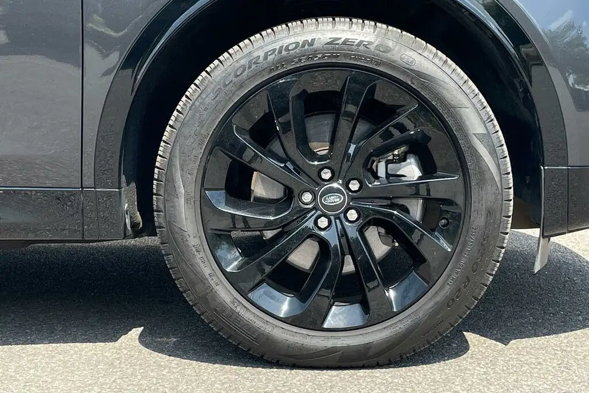 2024-land-rover-discovery-sport-15-p270e-dynamic-se-big-14