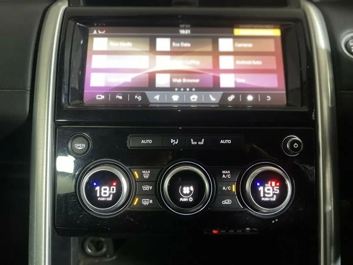 2020-land-rover-discovery-30-sd6-hse-luxury-big-24
