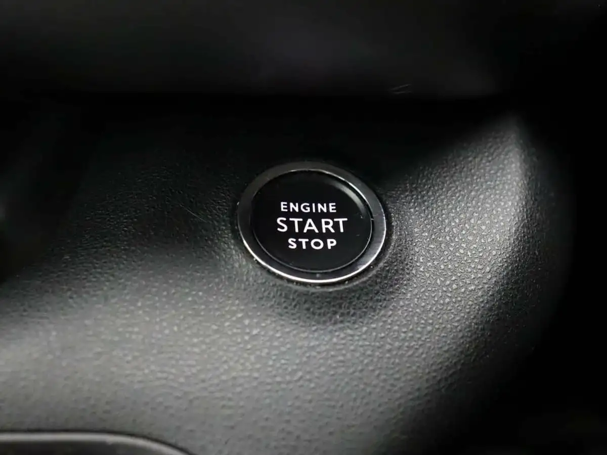 2024-jeep-avenger-12-gse-summit-e-hybrid-48v-auto-big-29