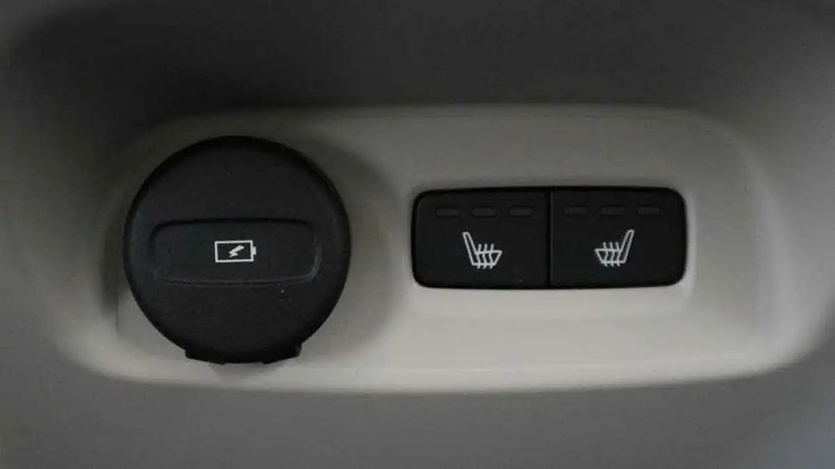 2022-volvo-xc40-20-b4-inscription-awd-big-16