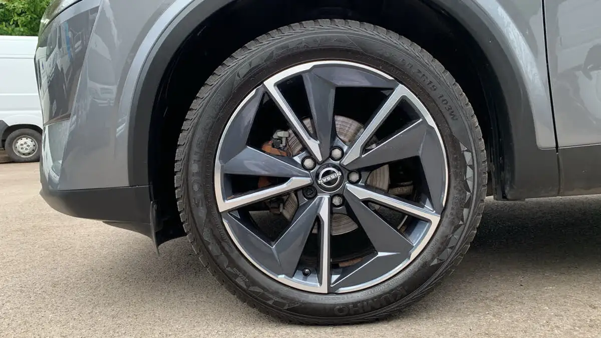 2022-nissan-qashqai-13-dig-t-tekna-158ps-xtronic-big-13