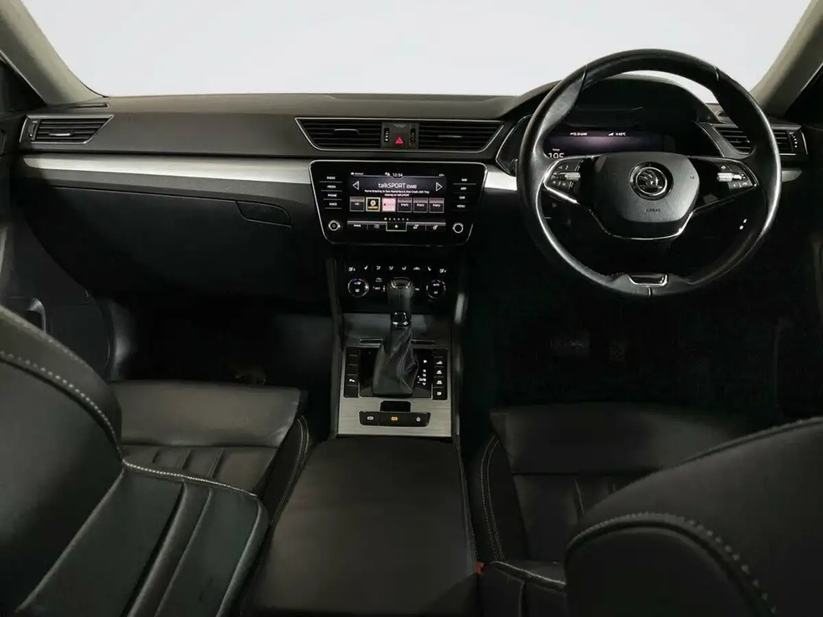 2022-skoda-superb-14-tsi-se-technology-218ps-hatchback-big-2