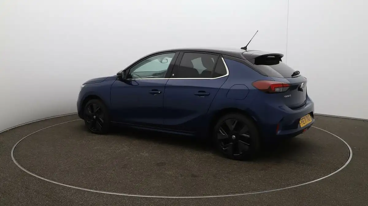 2021-vauxhall-corsa-e-elite-premium-big-33