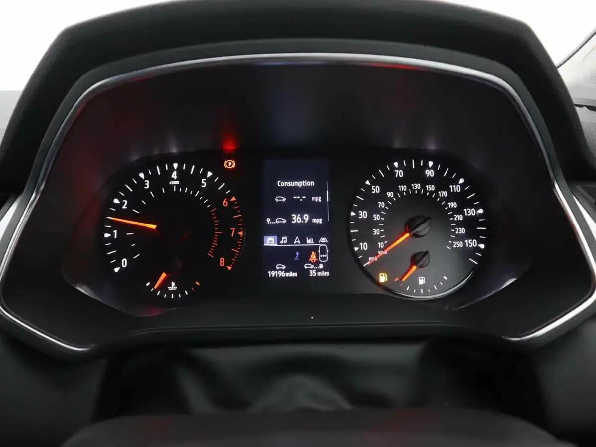 2021-renault-captur-10-tce-iconic-edition-big-16