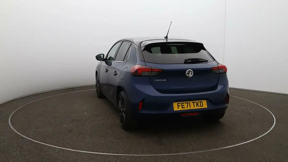 2021-vauxhall-corsa-e-elite-premium-big-57