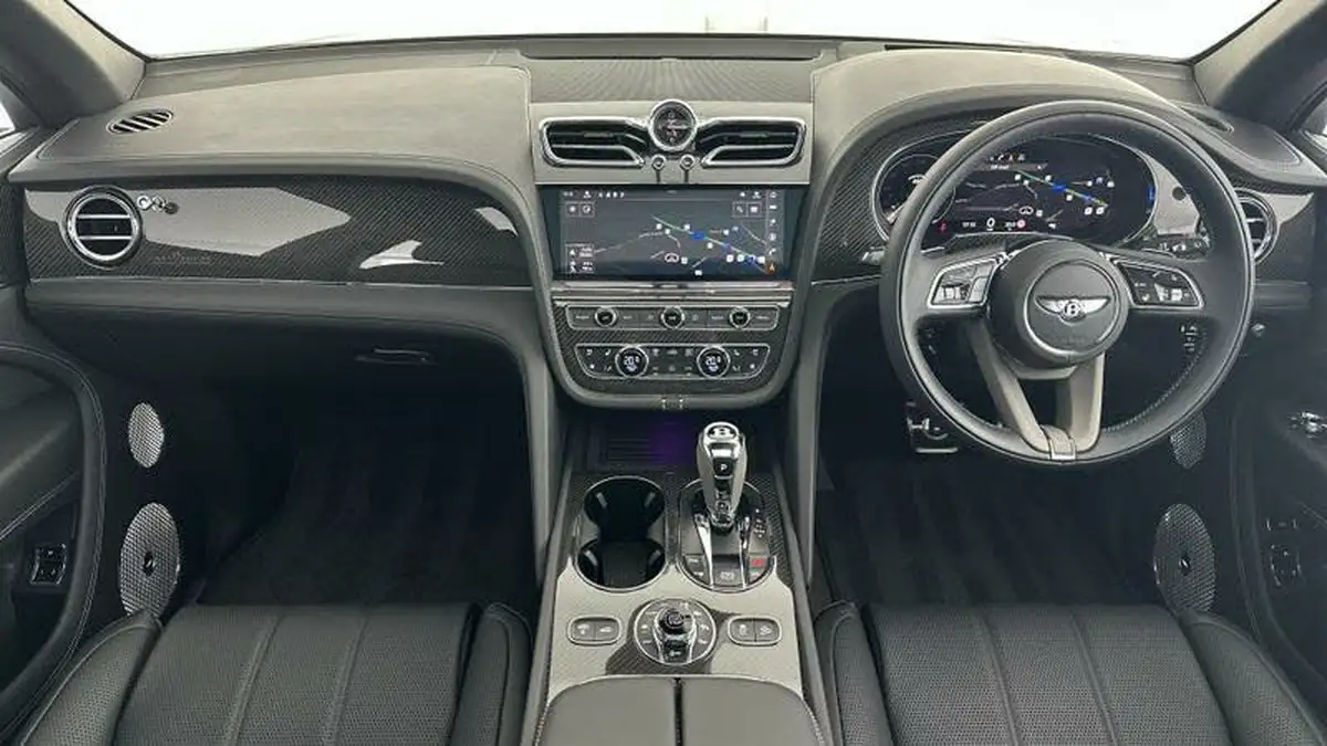 2025-bentley-bentayga-40-v8-extended-wheelbase-azure-big-6
