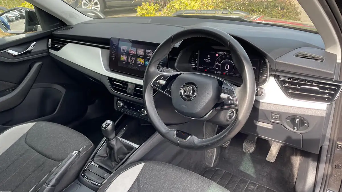 2021-skoda-kamiq-10-tsi-se-l-109ps-big-8