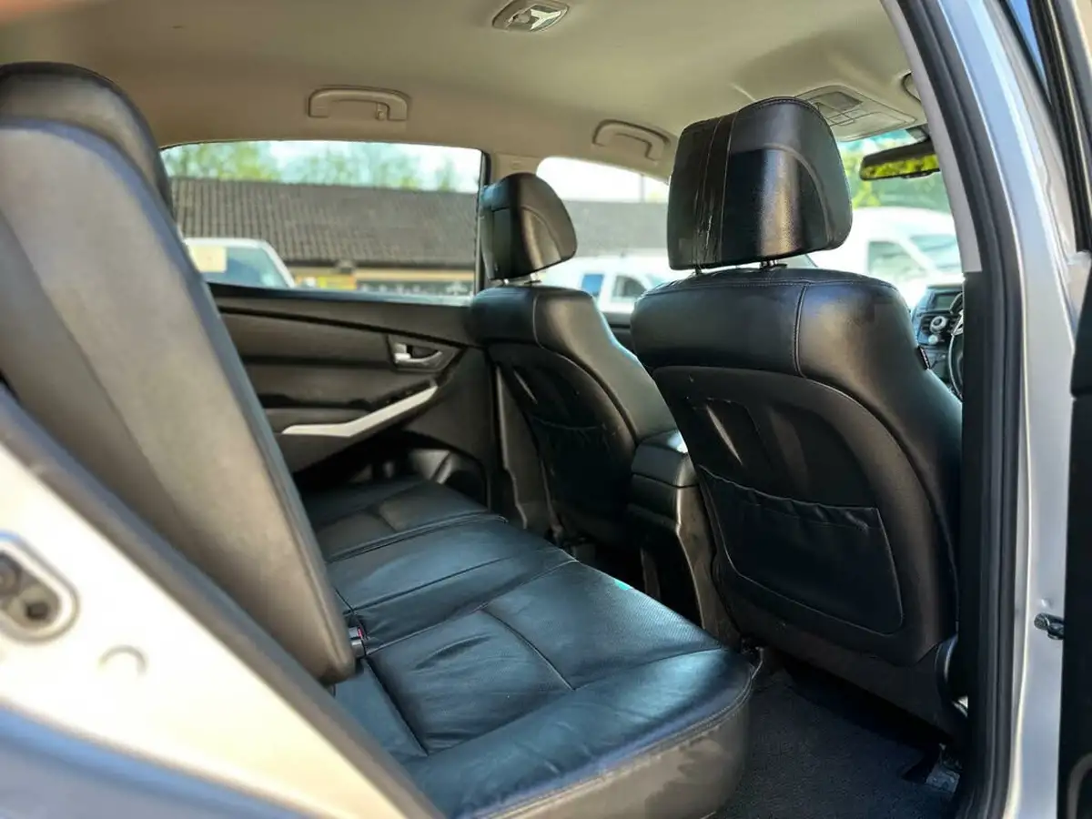 2015-kgm-ssangyong-korando-20td-elx4-175ps-auto-big-43