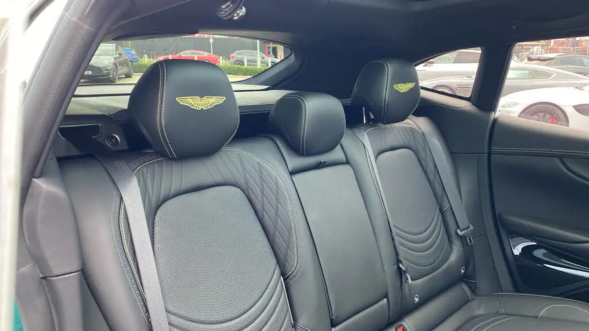 2023-aston-martin-dbx-40-v8-big-19