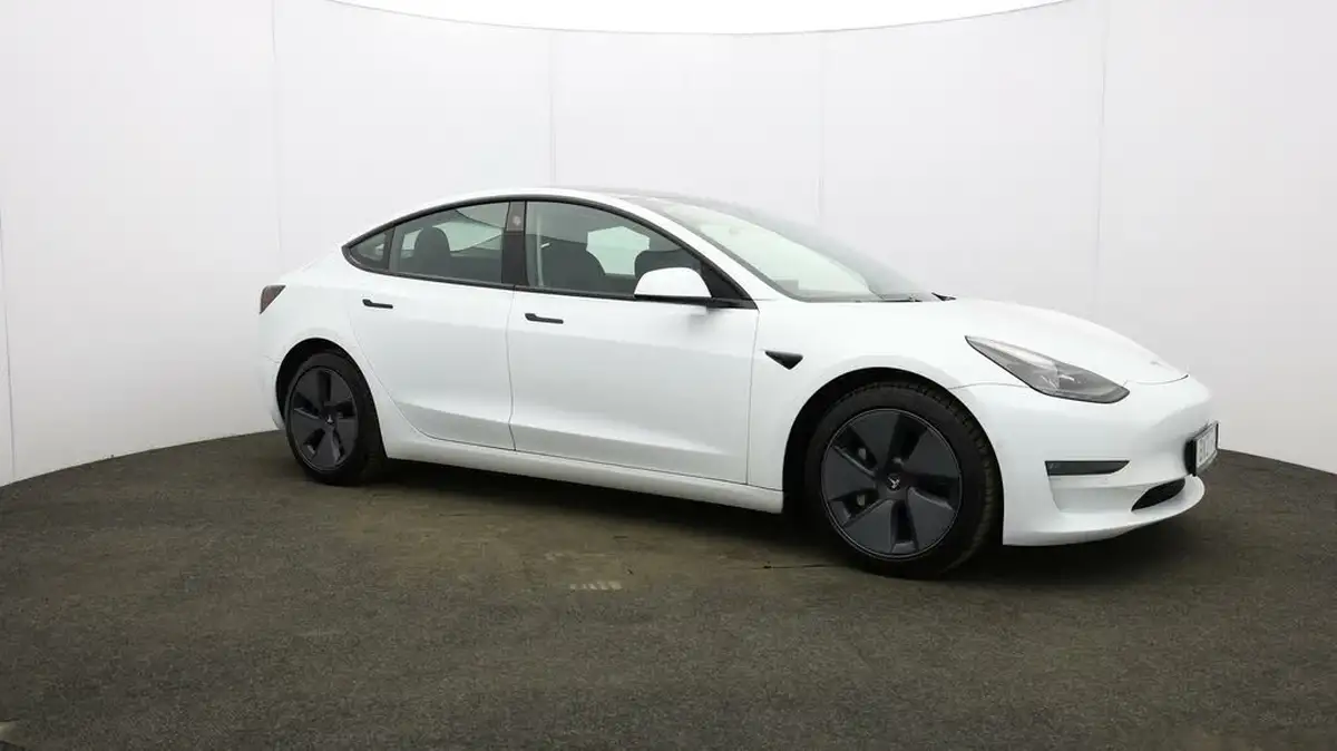 2021-tesla-model-3-e-long-range-4x4-big-41