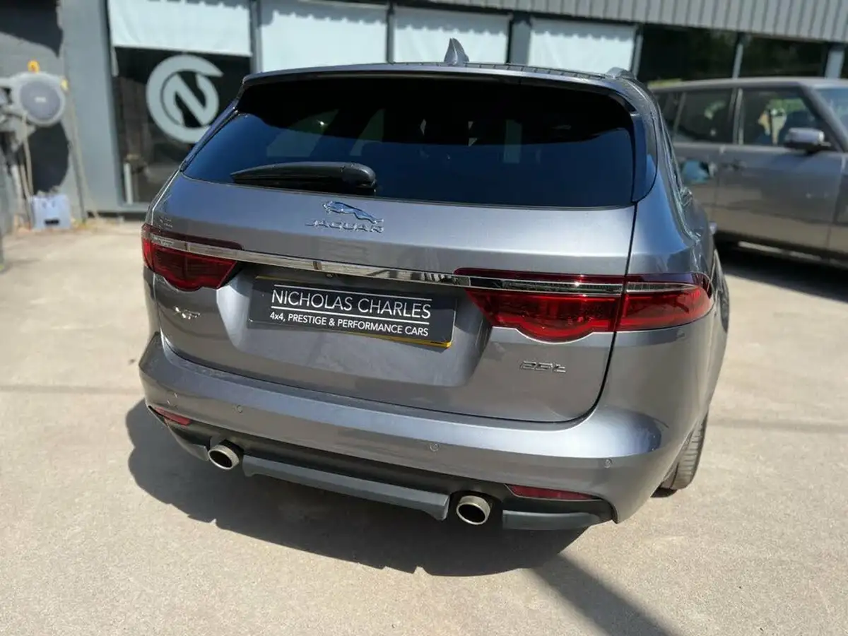 2019-jaguar-xf-20i-portfolio-250ps-sportbrake-5d-big-40
