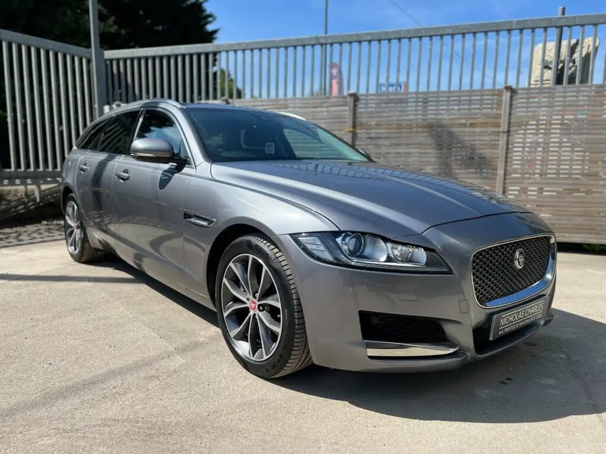 2019-jaguar-xf-20i-portfolio-250ps-sportbrake-5d-big-16