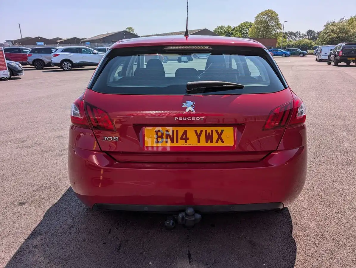 2014-peugeot-308-16hdi-active-big-6