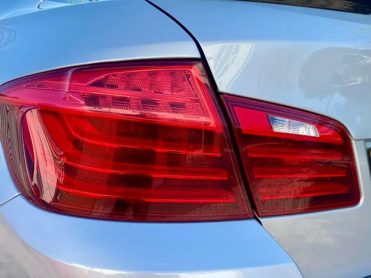 2016-bmw-5-series-20td-520d-m-sport-190bhp-saloon-4d-auto-big-29