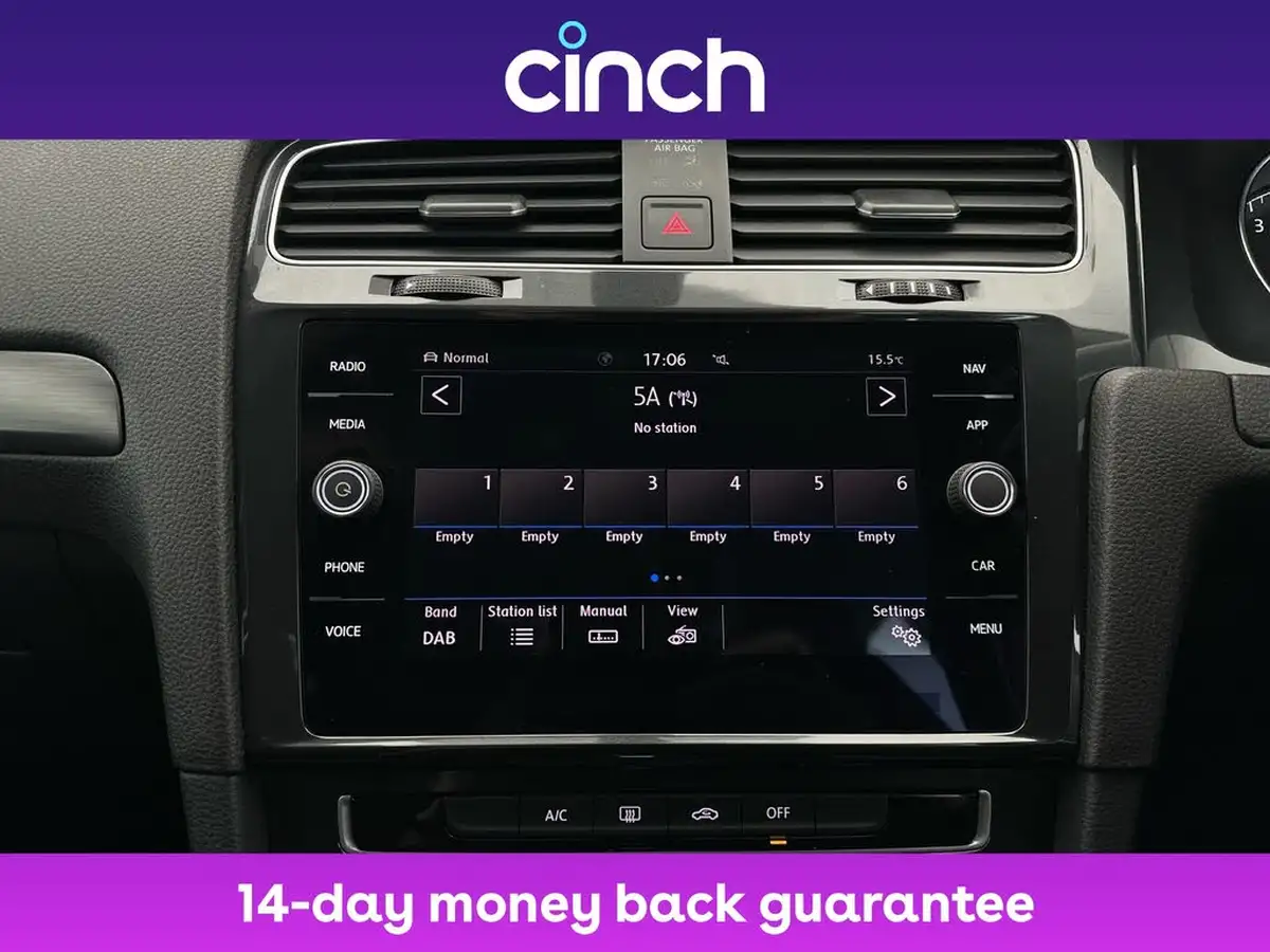 2019-volkswagen-golf-15-tsi-se-nav-130ps-hatchback-5d-dsg-big-27