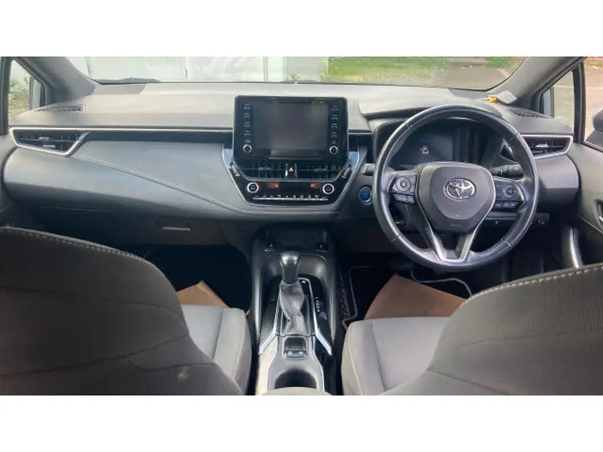2020-toyota-corolla-18-vvt-i-design-spare-wheel-hatchback-5d-big-9
