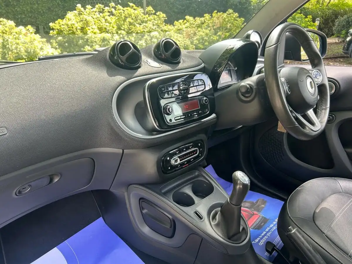 2017-smart-fortwo-10-prime-71bhp-ss-coupe-big-12