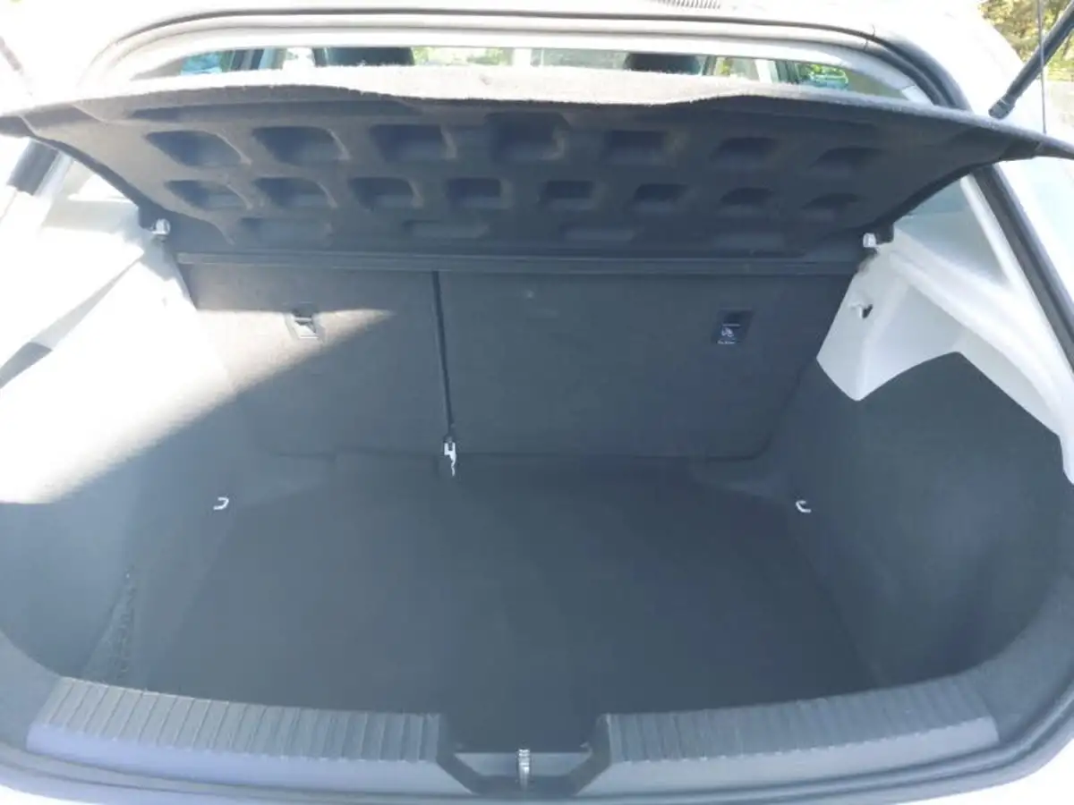 2020-seat-leon-15-tsi-evo-fr-black-edition-150ps-hatchback-big-7