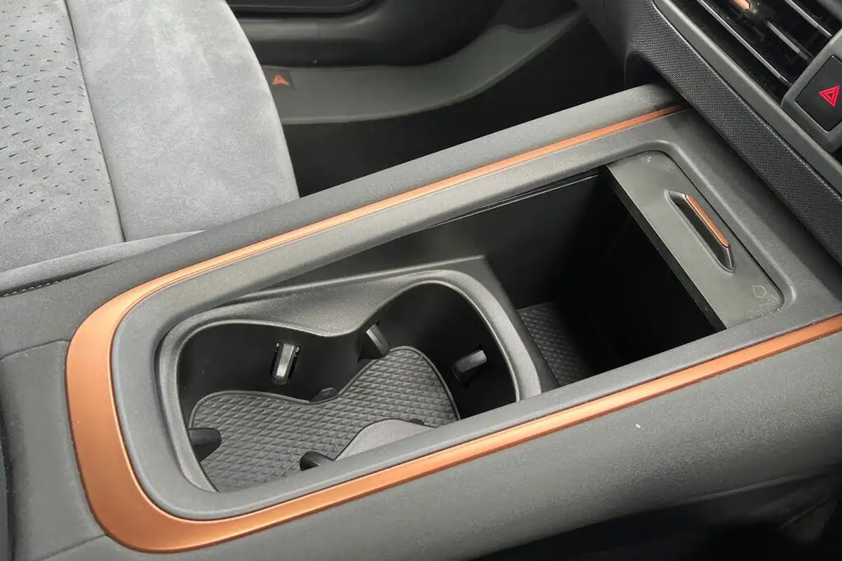 2022-cupra-born-e-v3-230ps-77kwh-e-boost-big-11