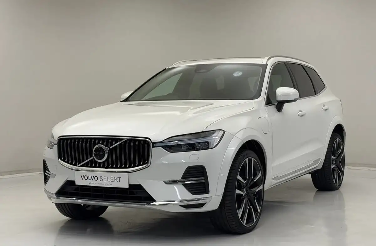 2022-volvo-xc60-20-t8-ultimate-dark-big-4