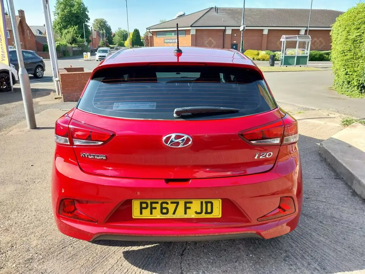 2018-hyundai-i20-10-t-gdi-se-coupe-3d-big-7