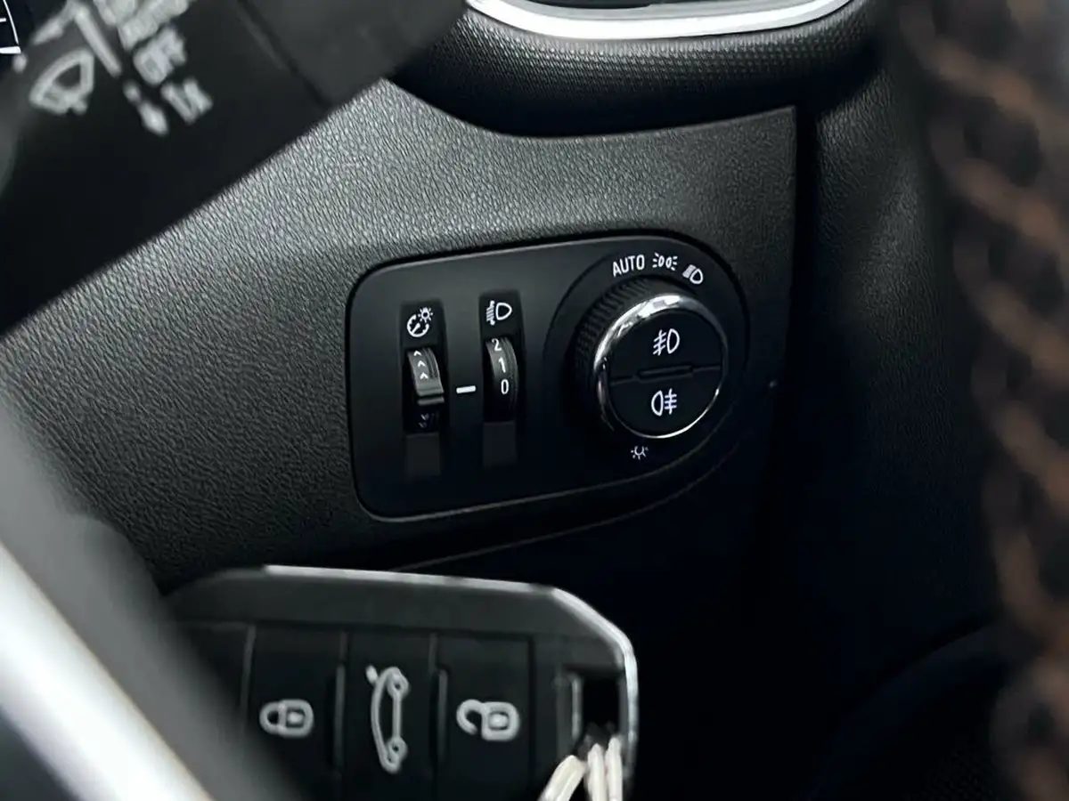 2020-vauxhall-crossland-x-12-elite-nav-130ps-turbo-big-26