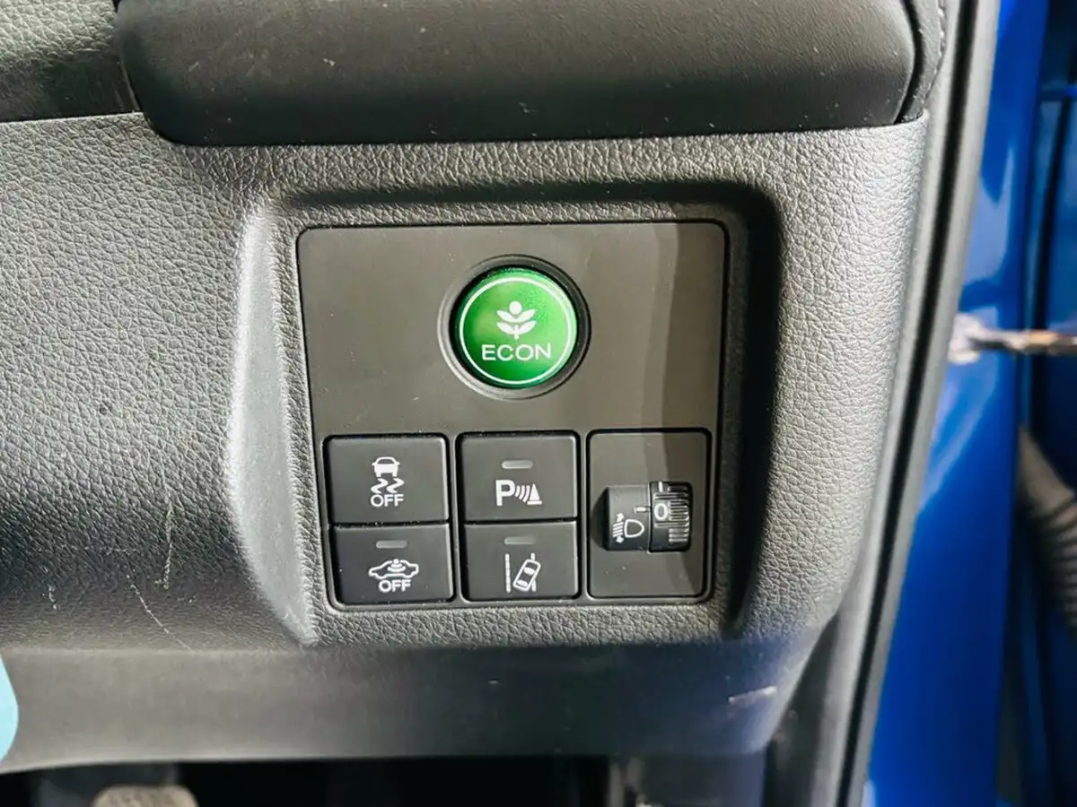 2016-honda-hr-v-16-i-dtec-se-navi-big-13