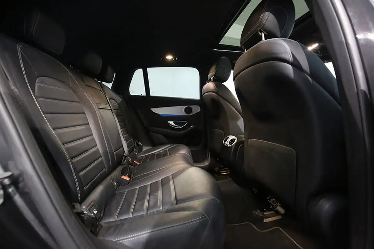 2021-mercedes-benz-eqc-e-eqc-400-amg-line-premium-big-28