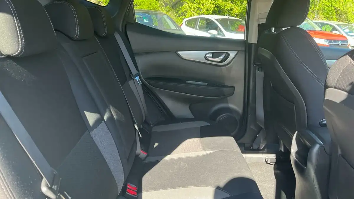 2018-nissan-qashqai-12-dig-t-n-connecta-glass-roof-pack-xtronic-cvt-big-11